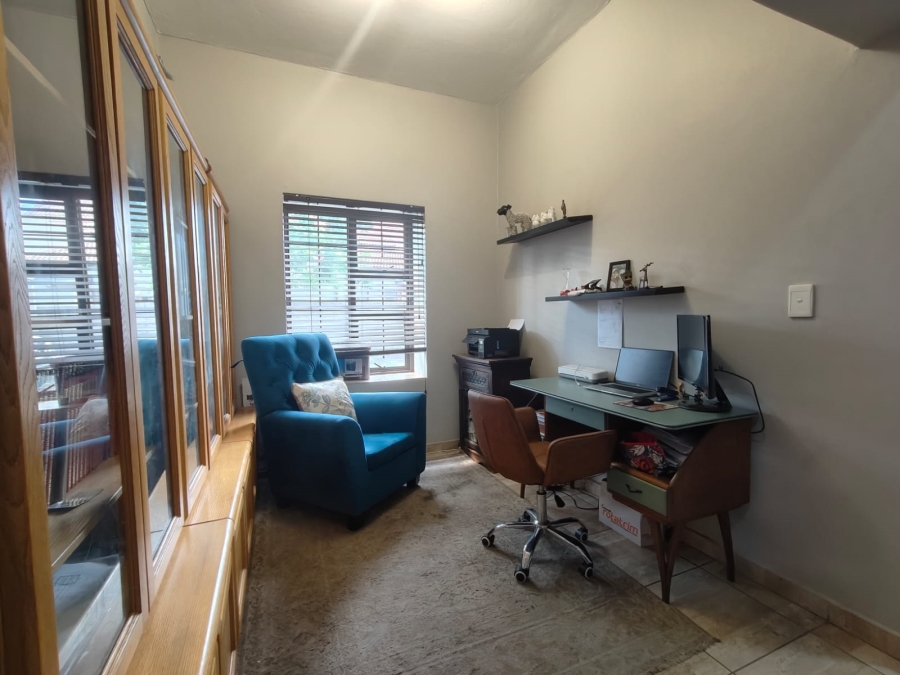 3 Bedroom Property for Sale in Waterval East North West